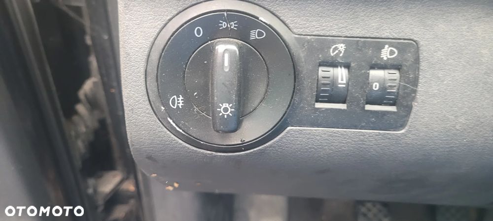 Volkswagen Turan na części - 12