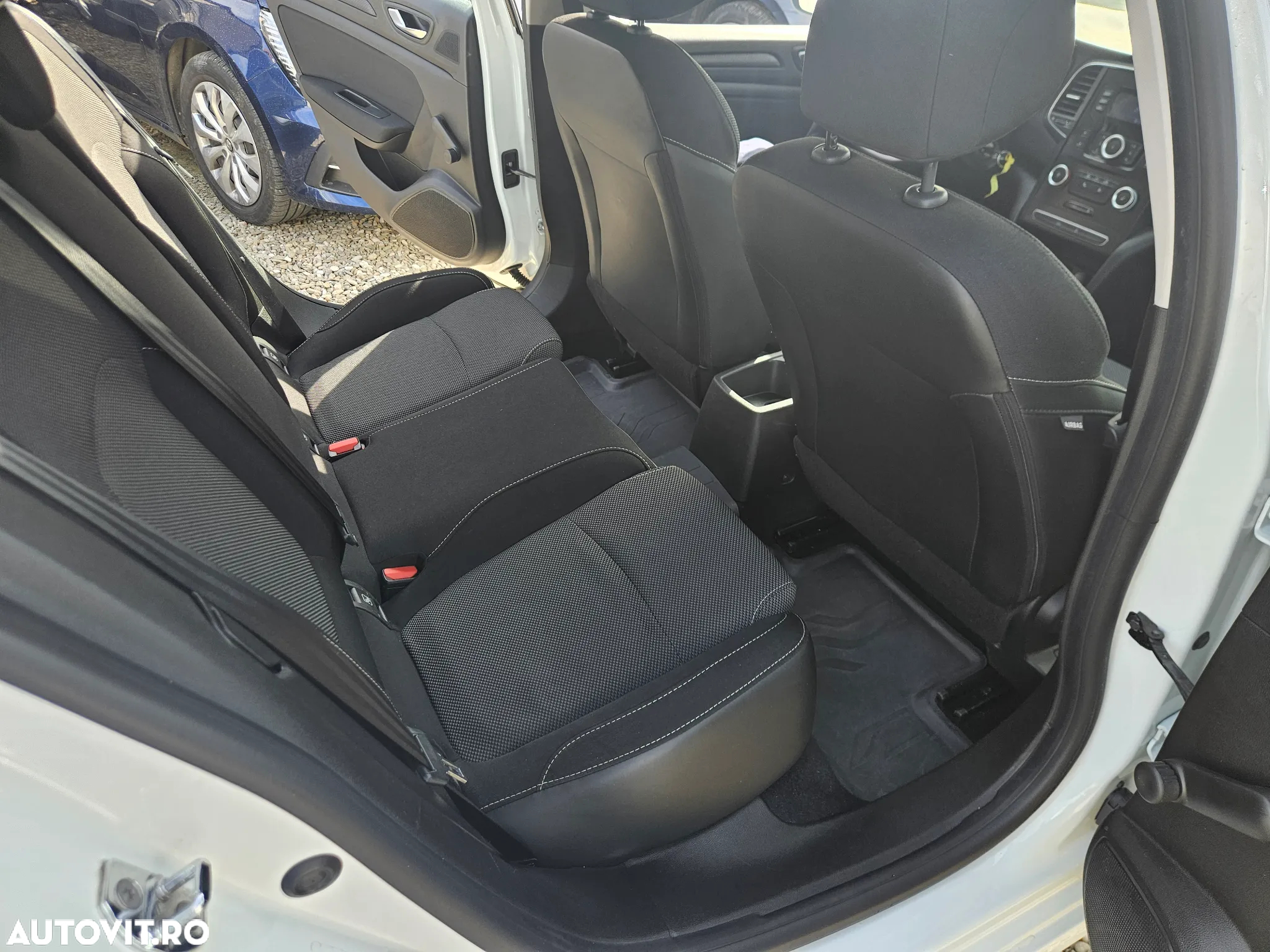 Renault Megane BLUE dCi Life - 8