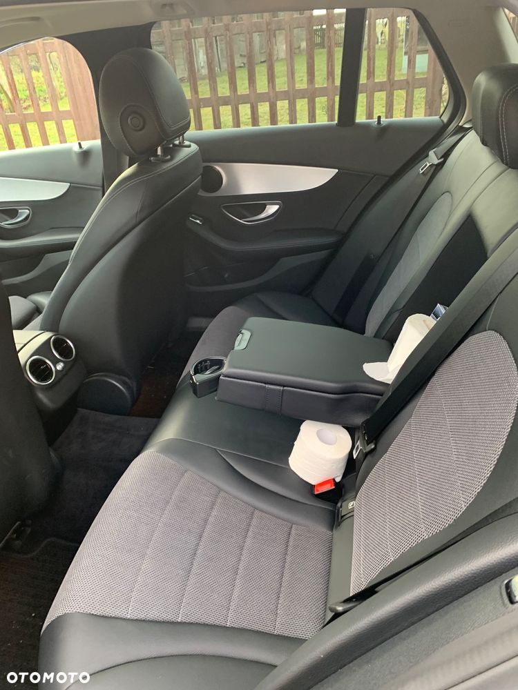 Mercedes-Benz Klasa C 180 9G-TRONIC Edition - 14