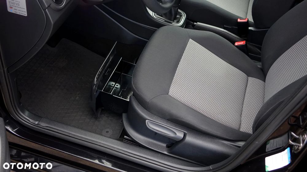 Volkswagen Polo - 4