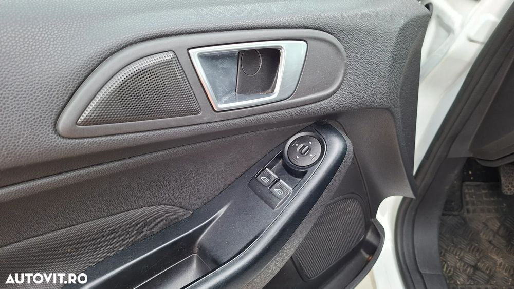 Ford Fiesta - 5