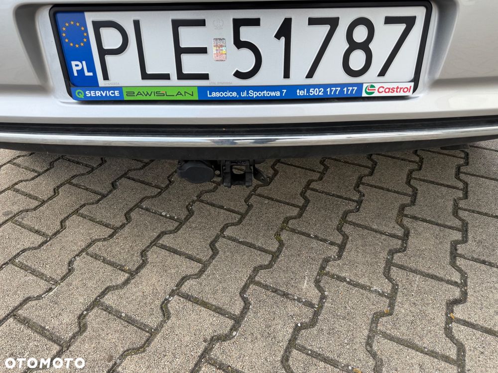 Toyota Auris 1.8 HSD Prestige NAVI - 18