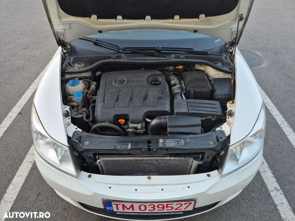 Skoda Octavia 1.6 TDI Ambiente - 12