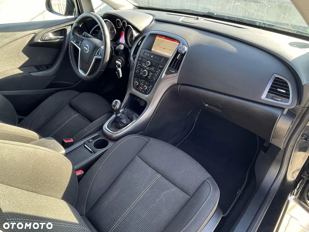 Opel Astra 1.4 Turbo Cosmo - 34