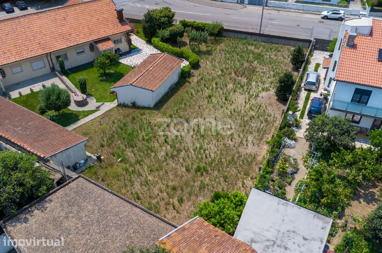 Lote de 640 m2 para construção de moradia - Coimbrões, V.N. Gaia - Grande imagem: 3/22