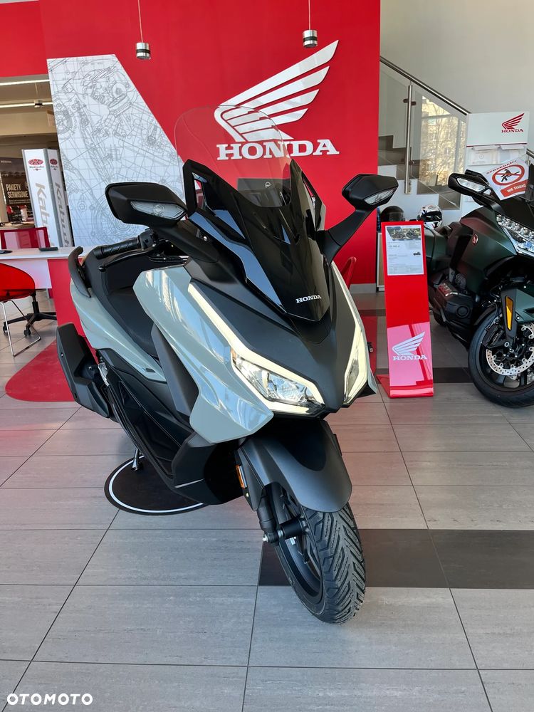Honda NSS - 8