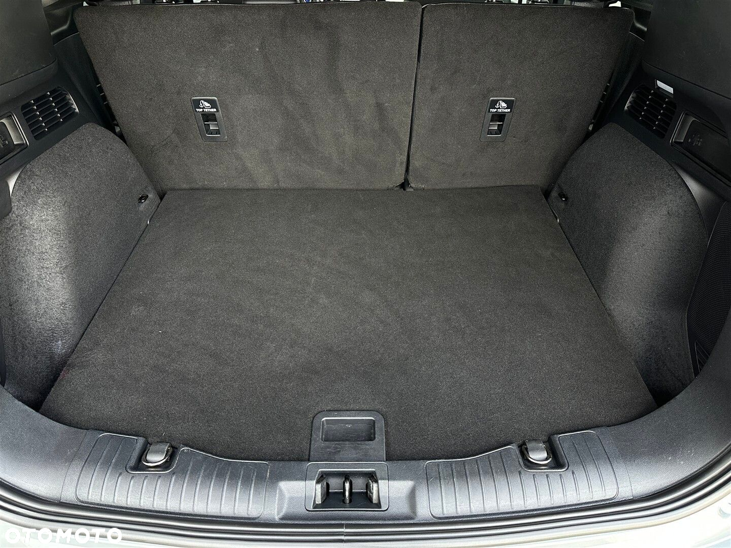 Ford Kuga - 8