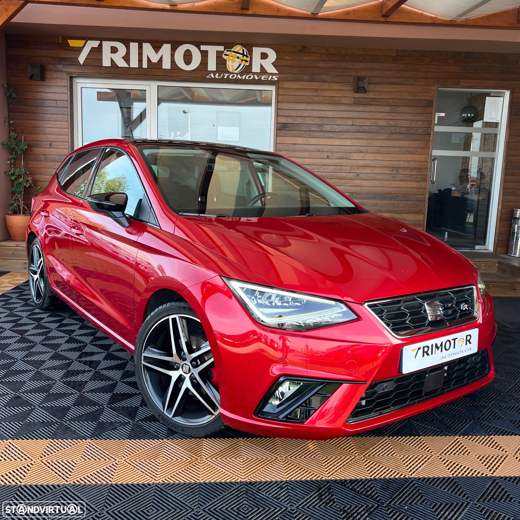 SEAT Ibiza 1.0 TSI FR DSG - 1