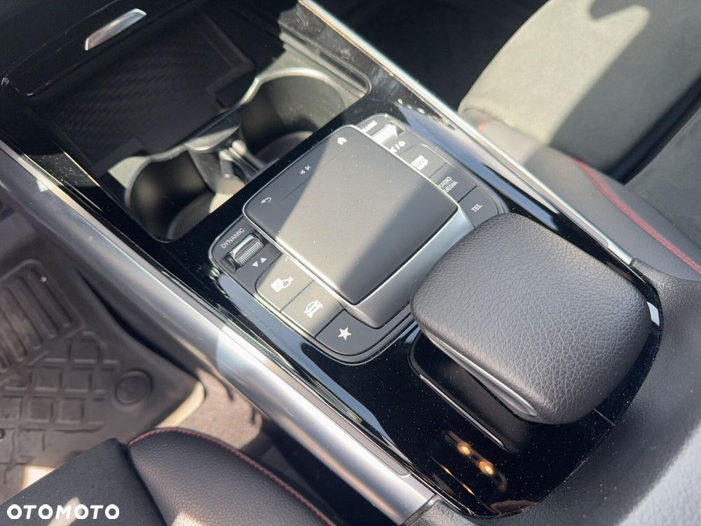 Mercedes-Benz EQA 250 66.5kWh AMG Line - 15