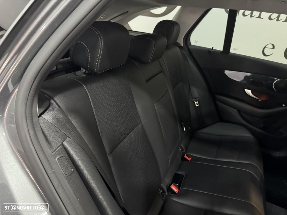 Mercedes-Benz C 200 d Station Avantgarde - 40