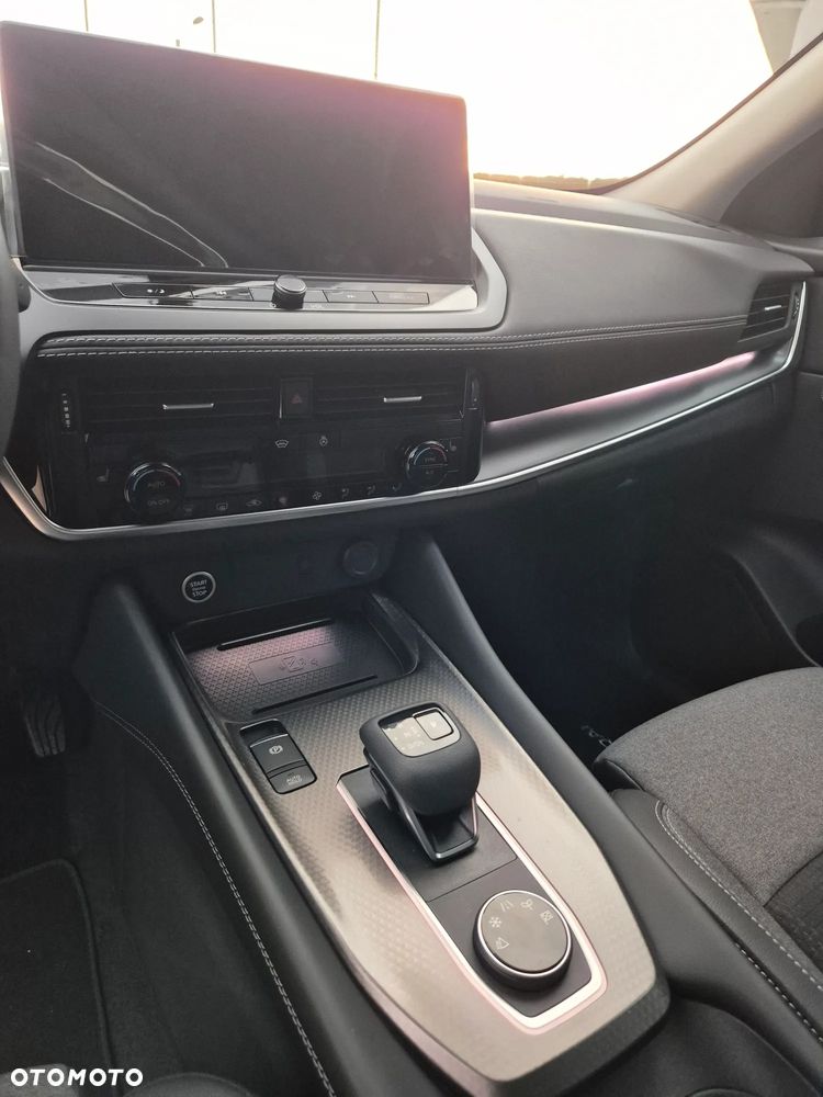 Nissan Qashqai 1.3 DIG-T MHEV 4x4 Tekna Xtronic - 15