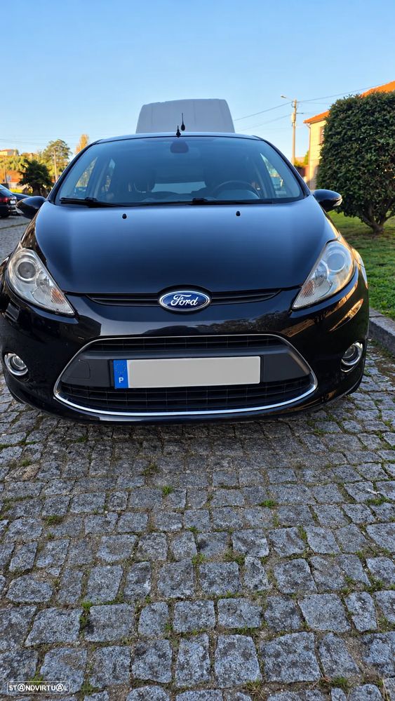 Ford Fiesta - 10