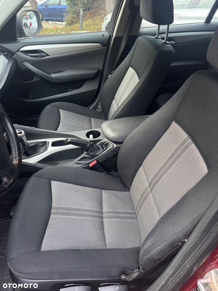 BMW X1 sDrive18i - 13