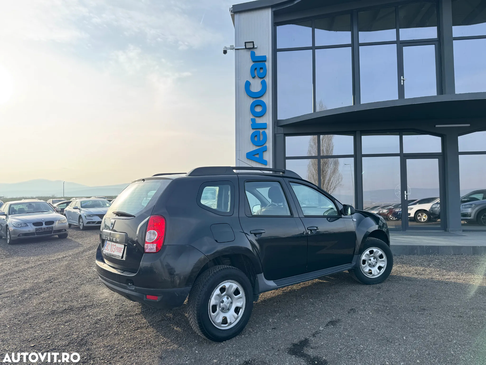 Dacia Duster 1.6 4x2 Laureate - 7