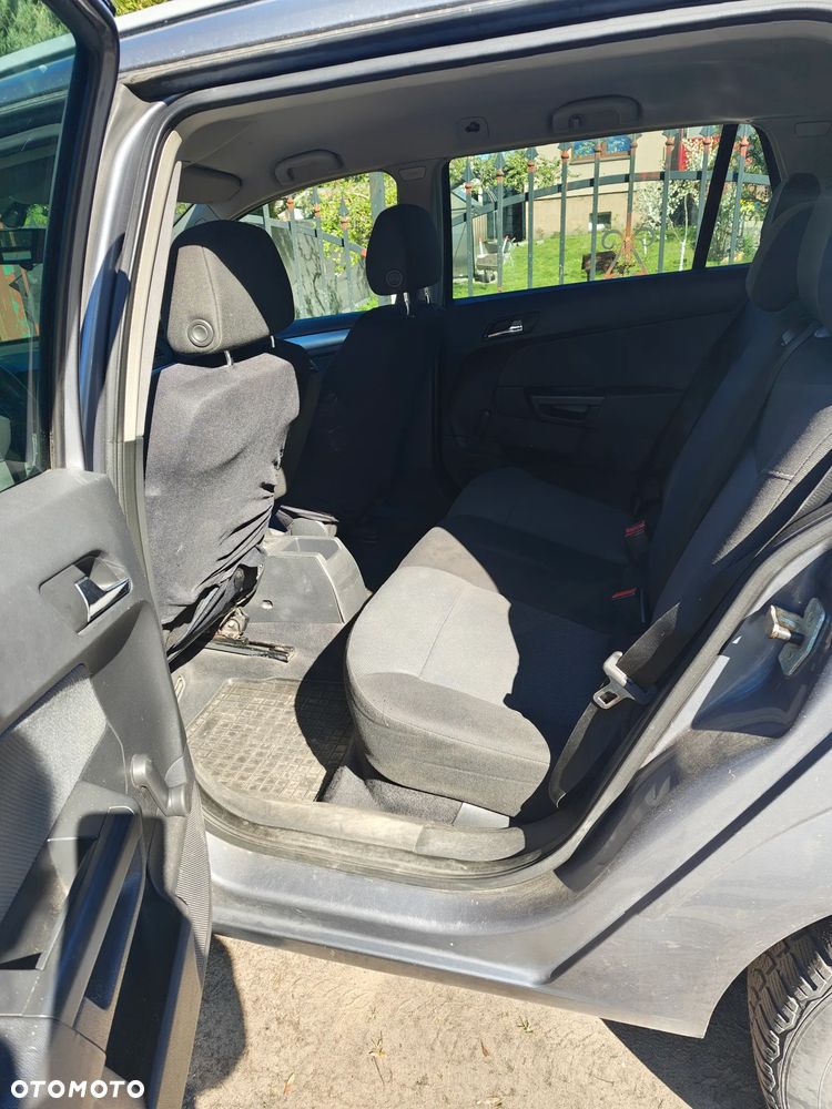 Opel Astra 1.4 - 6