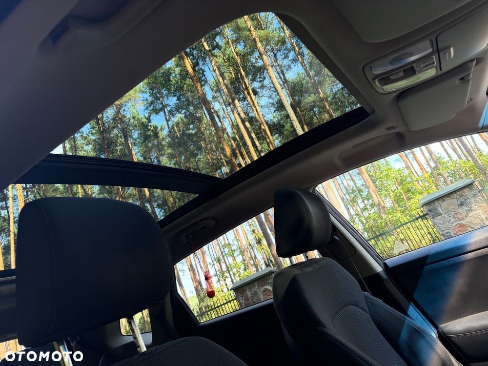 Kia Carens 1.7 CRDi XL 7os - 5