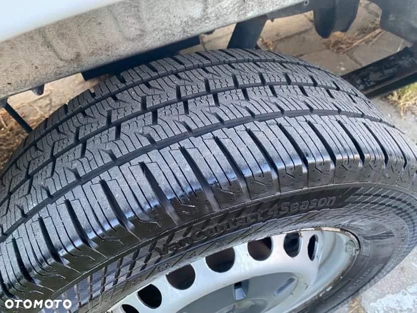 Mercedes-Benz Sprinter - 15