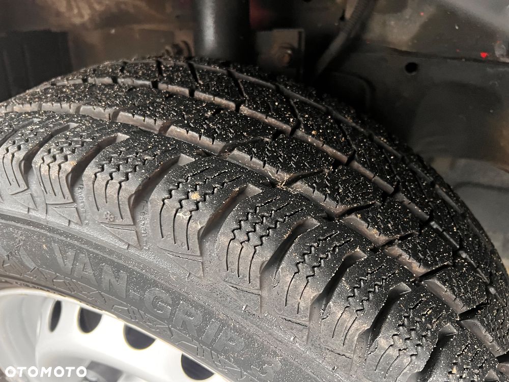 Ford Transit L2H2 LIFT - 12