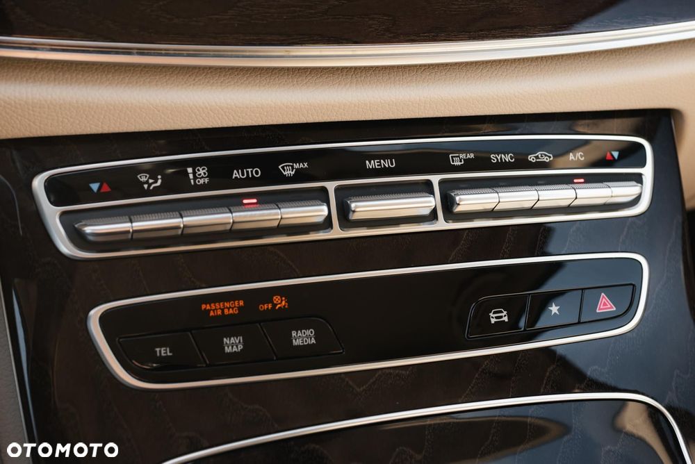 Mercedes-Benz Klasa E - 29