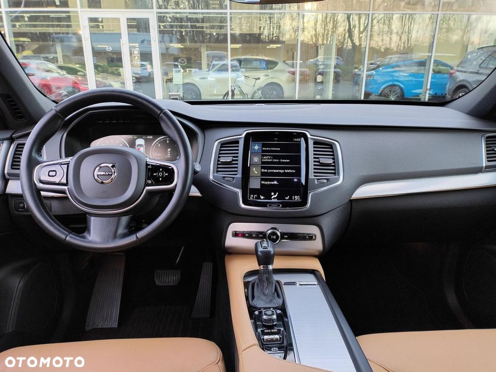 Volvo XC 90 D5 AWD Momentum - 10