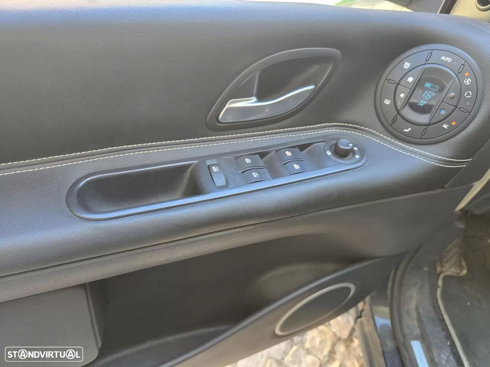 Renault Espace 2.0 dCi Initiale Aut. — fotografia 7