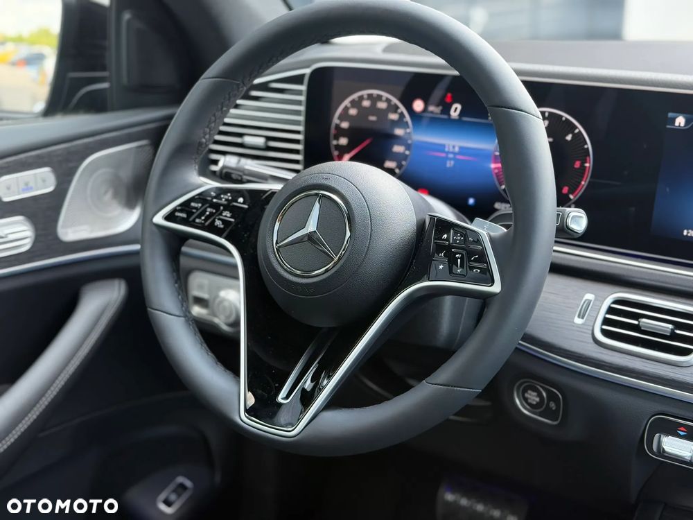 Mercedes-Benz GLE - 33