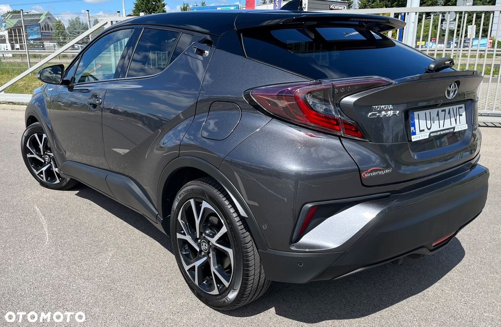 Toyota C-HR Flow - 16
