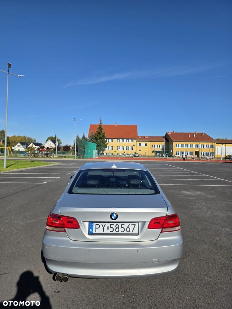 BMW Seria 3 325i - 13