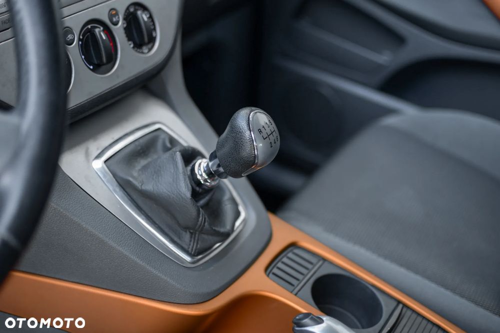 Ford Kuga 2.0 TDCi Trend FWD - 17