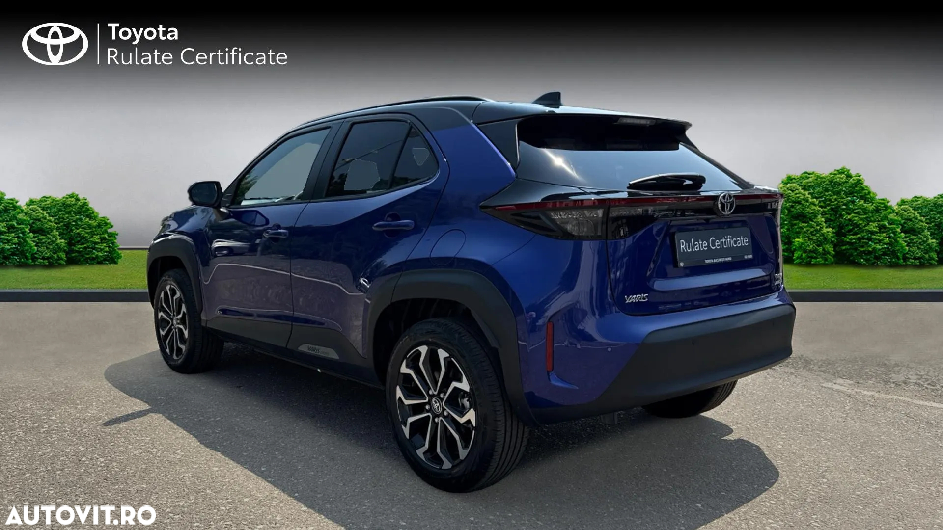 Toyota Yaris Cross 1.5 VVT-i HSD 4x4 Dynamic - 2