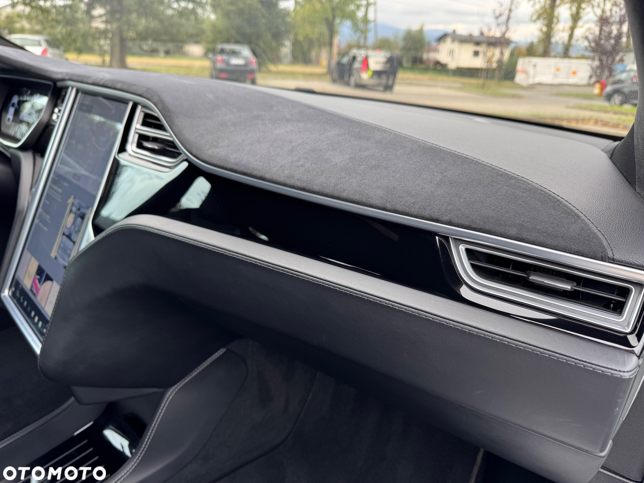Tesla Model S Standard - 28