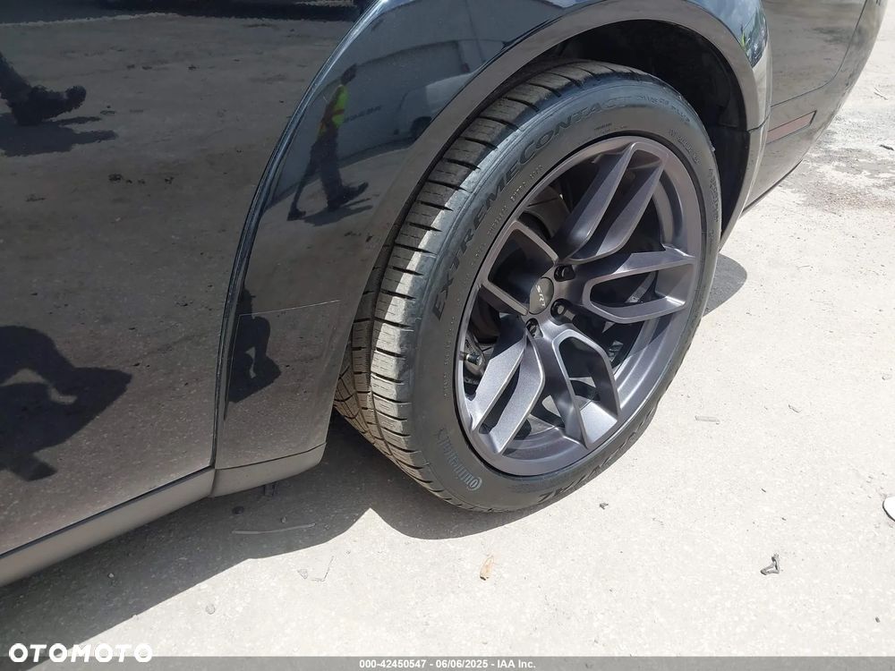 Dodge Challenger 6.4 Scat Pack - 14