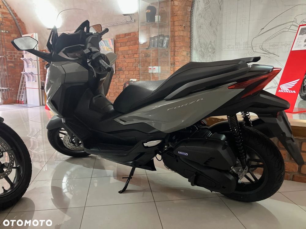 Honda NSS - 2
