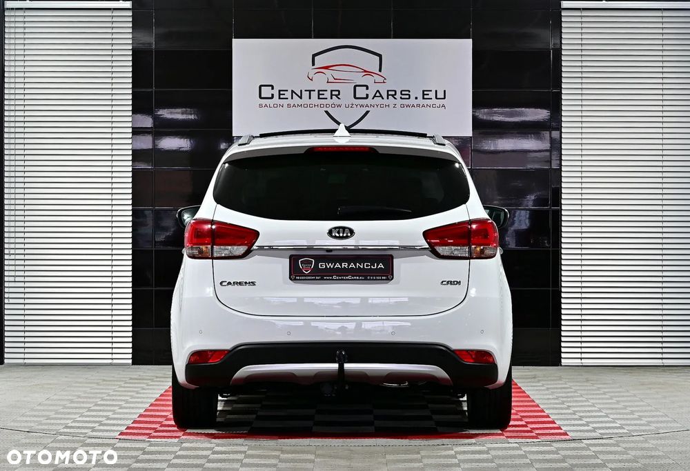 Kia Carens - 14