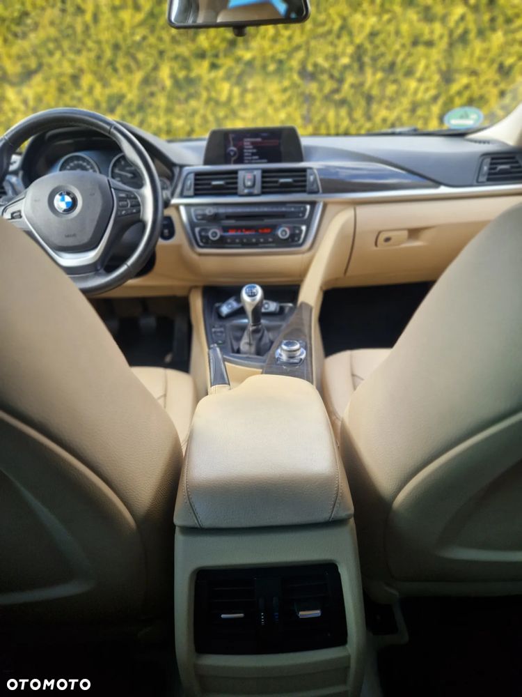 BMW Seria 3 - 30