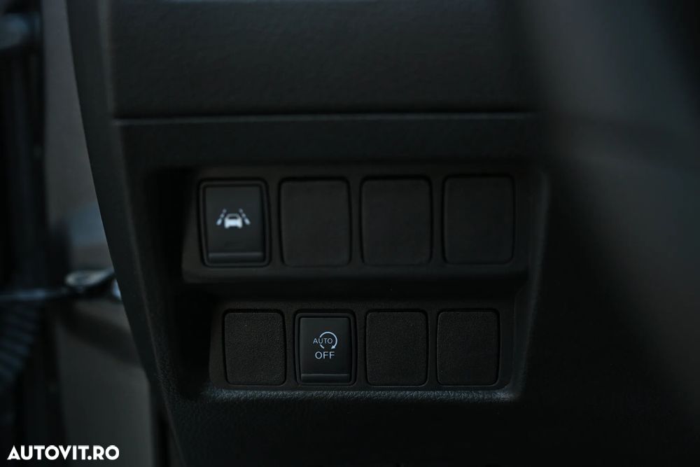 Nissan Qashqai 1.7 dCi TEKNA+ - 31