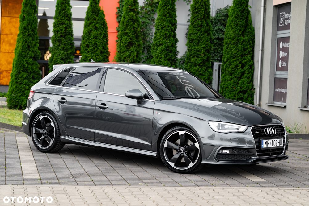 Audi A3 Sportback 2.0 TDI (clean diesel) quattro S tronic S line Sportpaket - 11