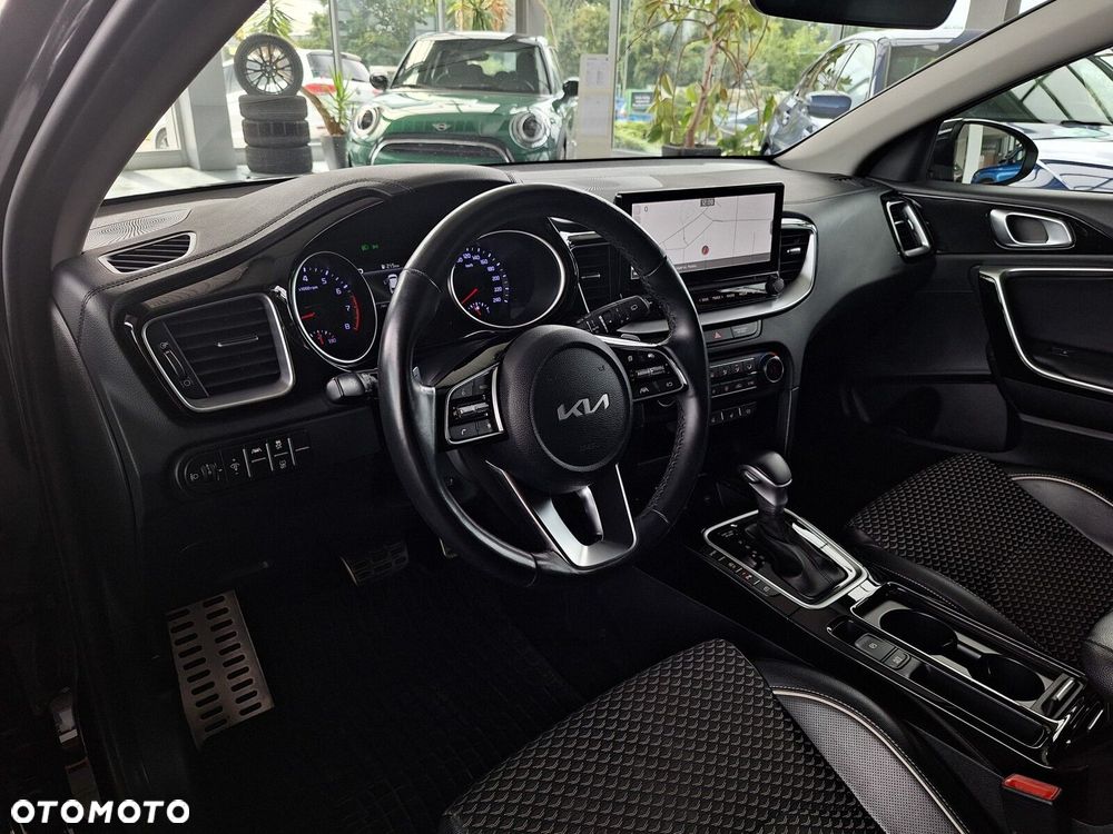 Kia Ceed 1.5 T-GDI Business Line DCT - 19