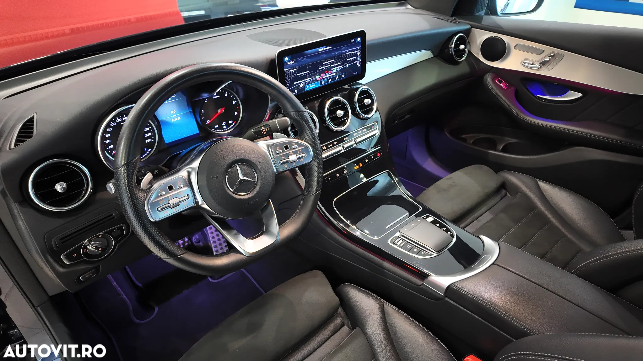 Mercedes-Benz GLC 200 d 4Matic 9G-TRONIC AMG Line - 13