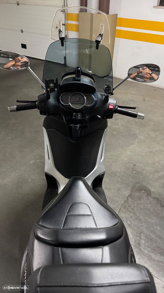 Piaggio Beverly - 2