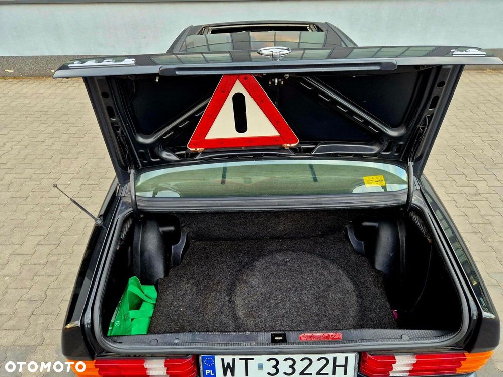 Mercedes-Benz W201 (190) - 16