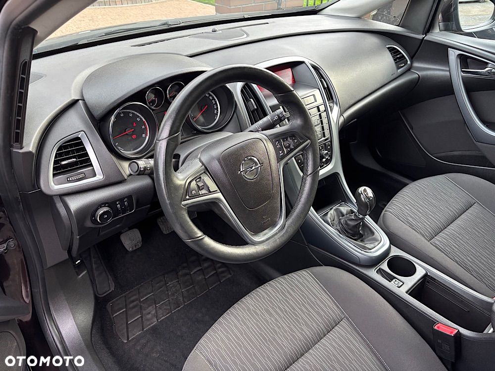 Opel Astra IV 1.4 T Sport - 37