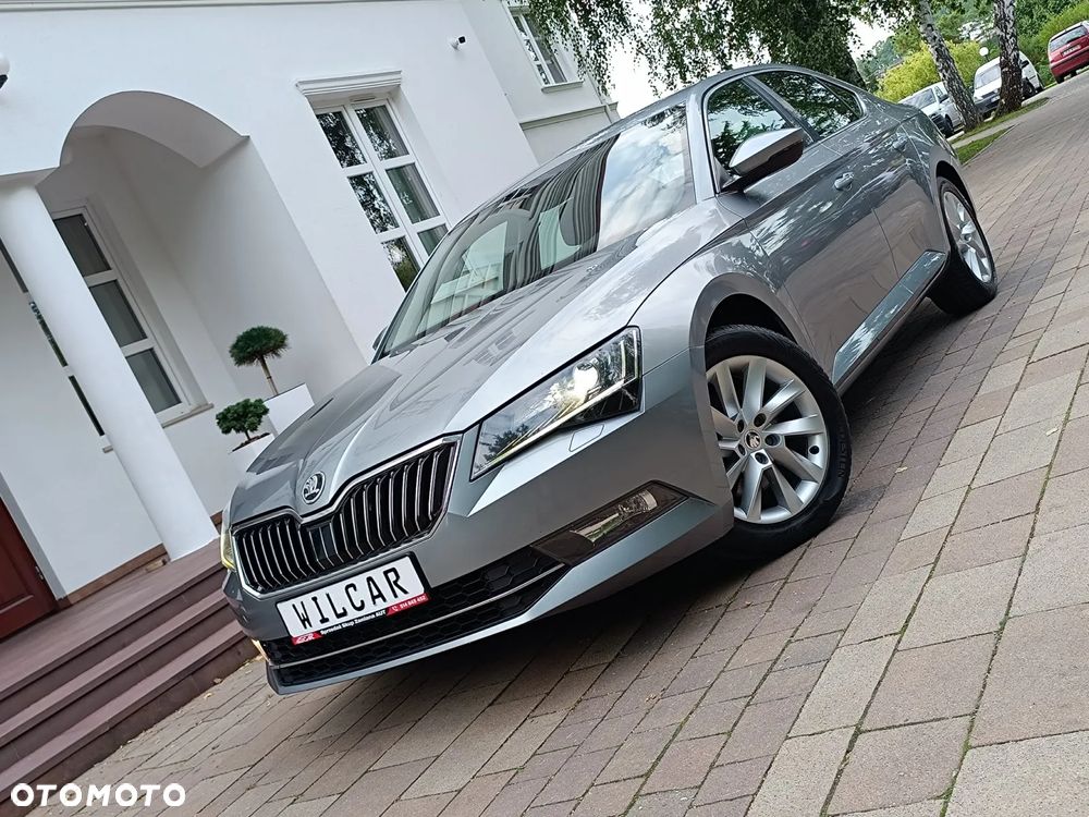 Skoda Superb 1.4 TSI ACT DSG Ambition - 5