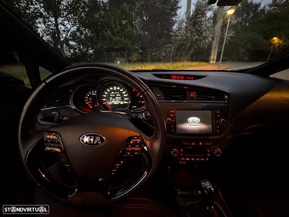 Kia Ceed S Coupé 1.6 CRDi GT Line - 8