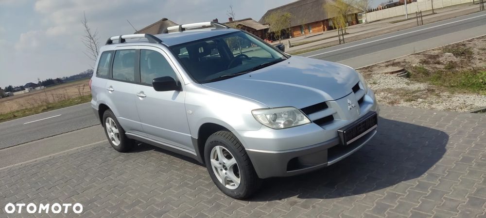 Mitsubishi Outlander 2.0 2WD Invite - 8