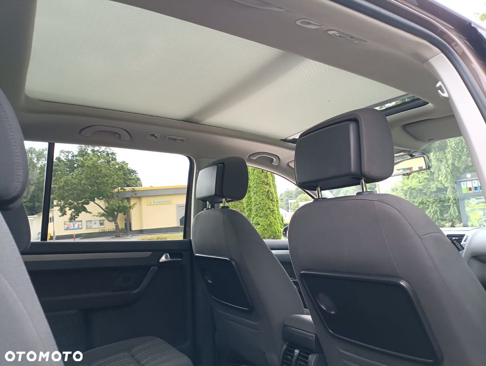 Volkswagen Touran 2.0 TDI DPF Cross - 24