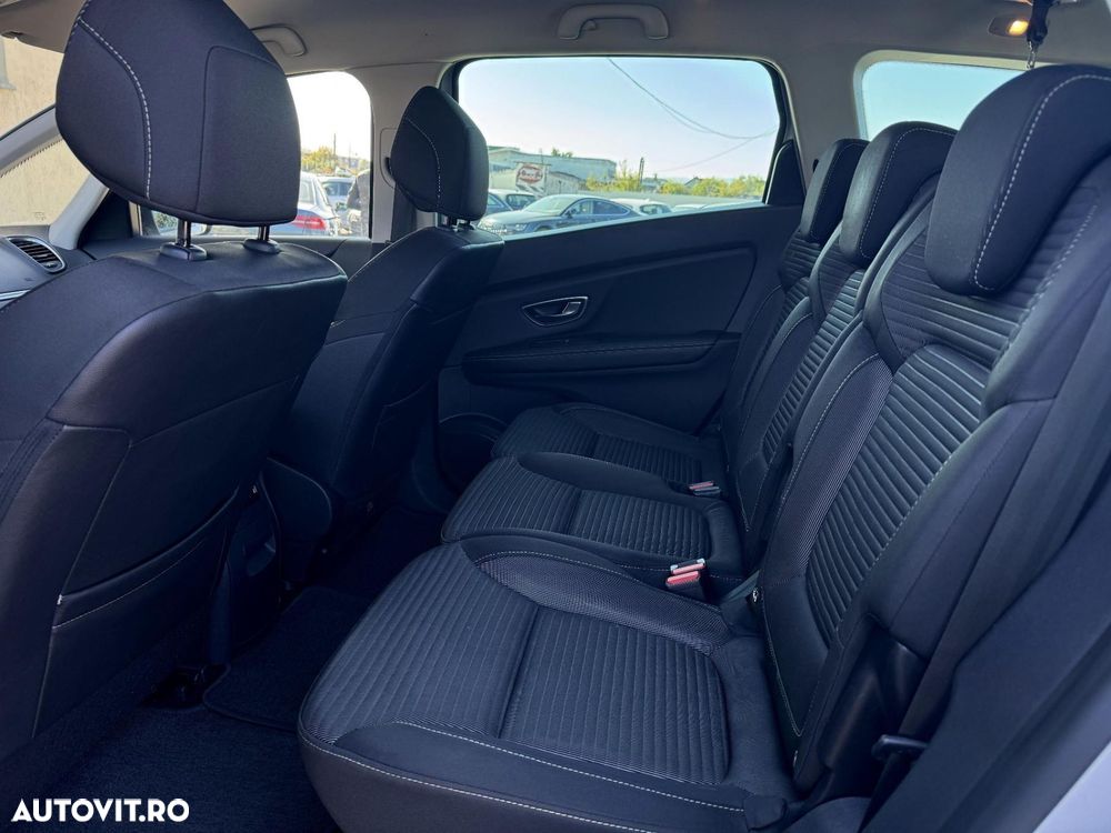 Renault Grand Scenic - 20