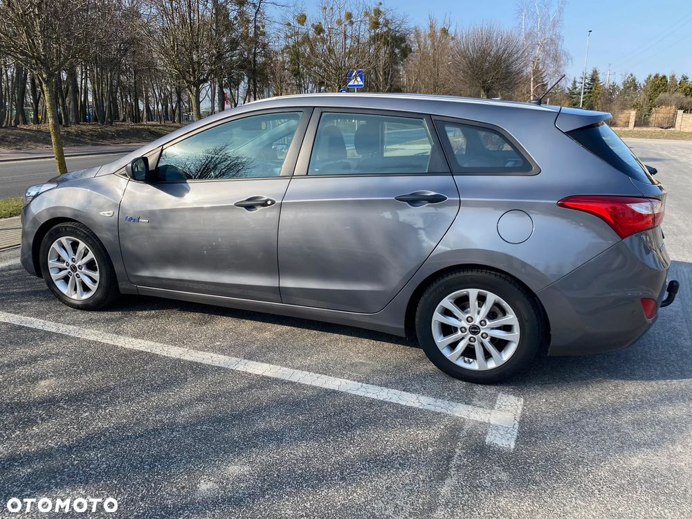 Hyundai i30 blue Kombi 1.6 GDi Style - 7
