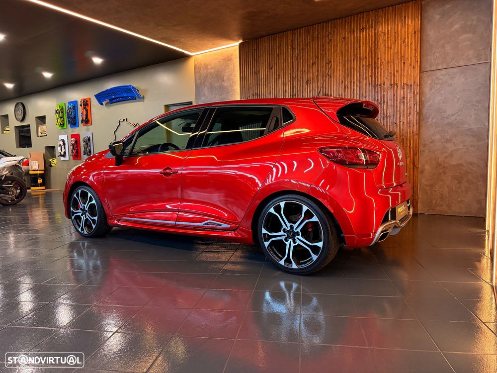 Renault Clio TCe 220 EDC R.S. Trophy - 10