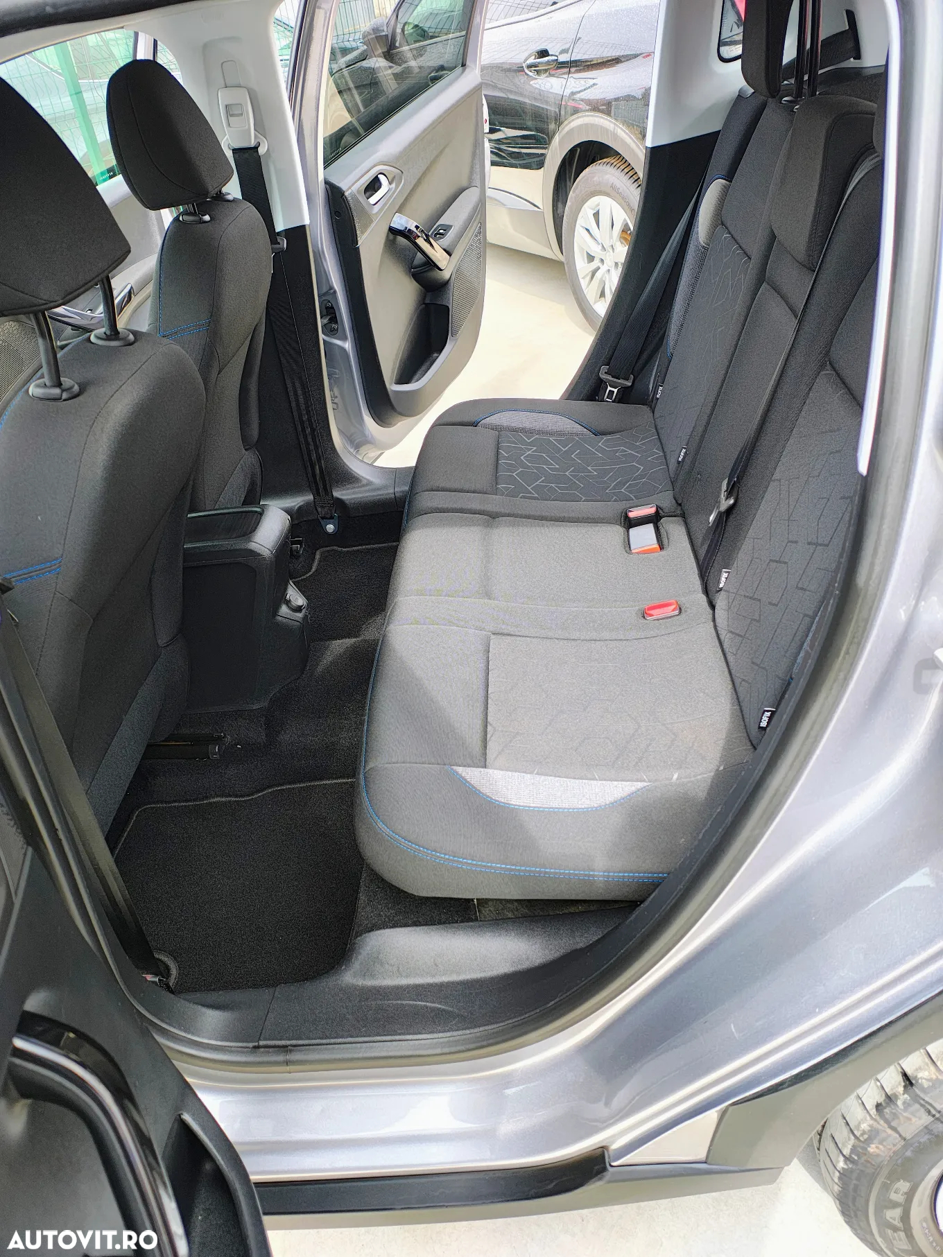 Peugeot 2008 PureTech 110 Style - 23